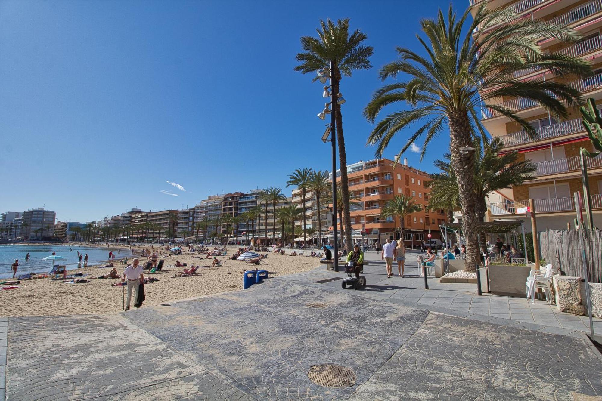 Maravilloso Vistas Al Mar, En Primera Linea Playa Torrevieja Dış mekan fotoğraf